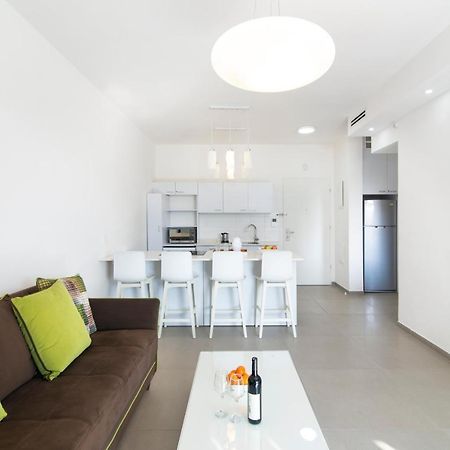 Hilton Bay Apartment With The Shelter 特拉维夫 外观 照片